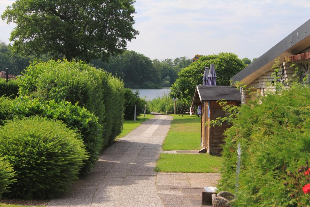 Moderne Und Helle Ferienwohnung Am Ploener See Bosau Extérieur photo